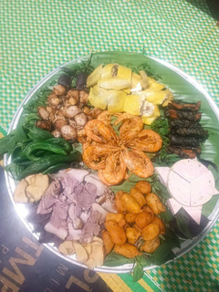 Cỗ lá Mường 2